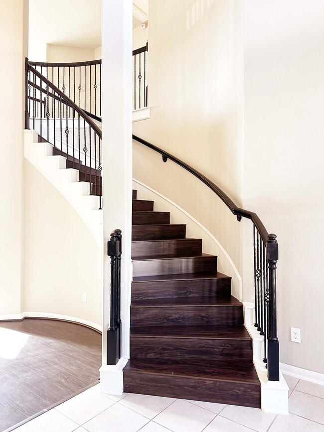 Building Photo - 25981 N Kings Mill Ln