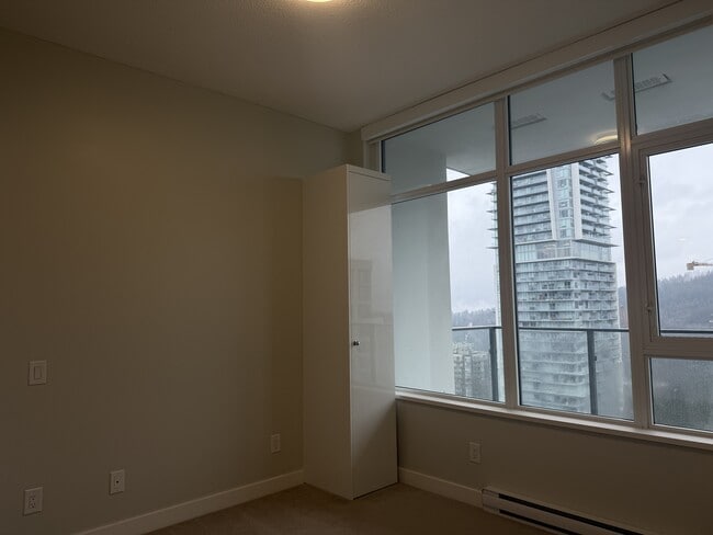 Building Photo - 570 Emerson St