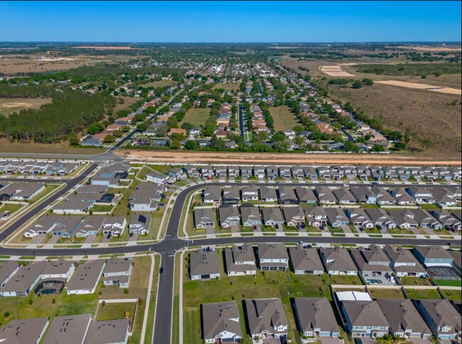 Building Photo - 4402 Davos Dr