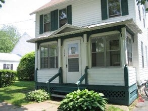 Building Photo - 106 Lawrence St