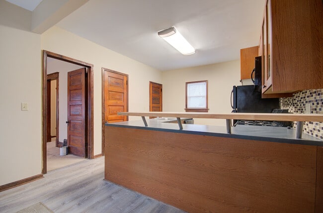 Foto del edificio - 811 John St