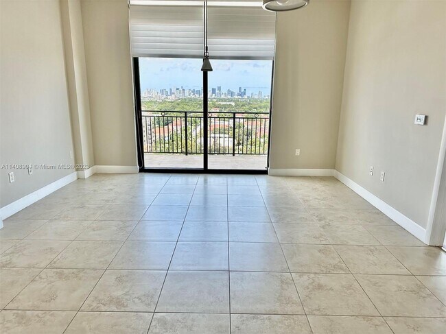 Foto del edificio - 1300 Ponce de Leon Blvd