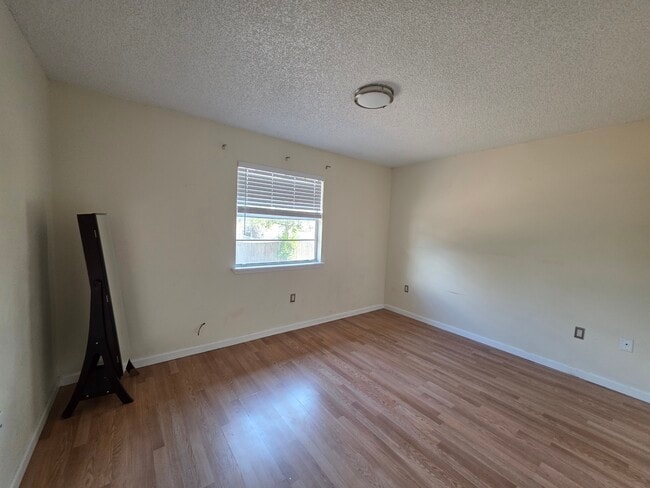 Building Photo - 4485 Barna Ave