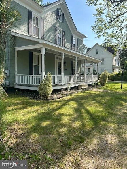 Primary Photo - 211 W Market St