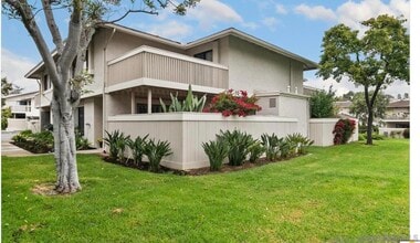 Building Photo - 3869 Camino Lindo