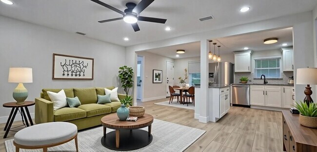 Building Photo - 5813 Tampico Rd