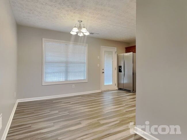 Building Photo - 38 Ann Cir