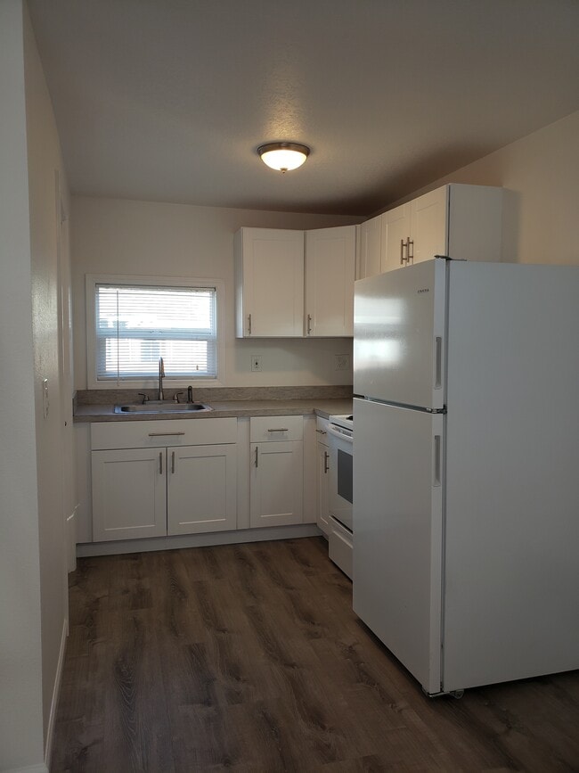 Photo - 3224 SE Rockwood St Apartments