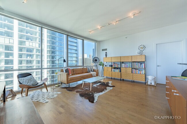 Foto del edificio - 1201 S Prairie Ave