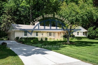 Building Photo - 1660 Lindhurst Ct