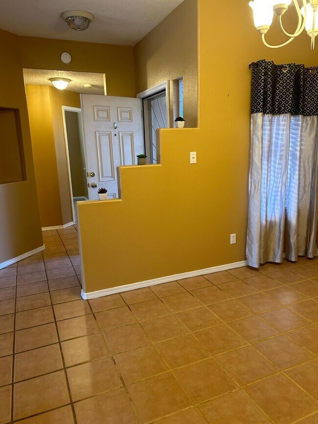 Building Photo - 3905 Sundrop Pl NW