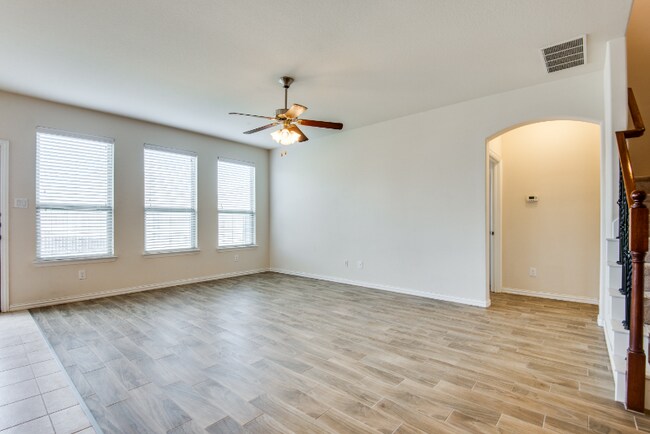 Foto del edificio - 2813 Castle Creek Dr