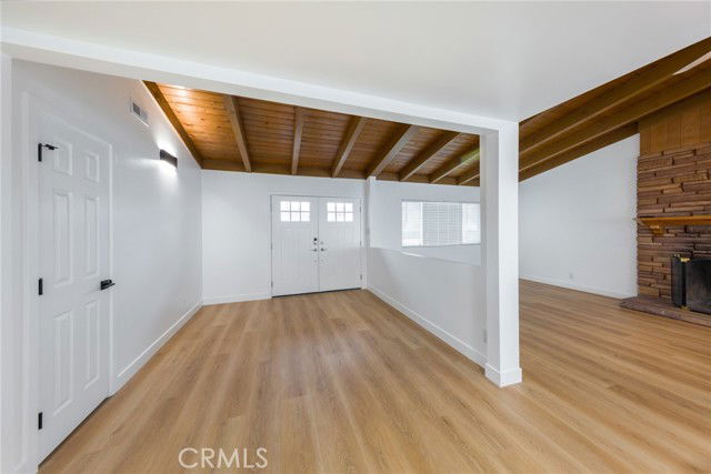 Foto del edificio - 27220 Seco Canyon Rd