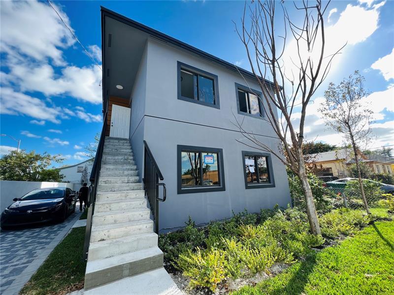 Foto principal - 1704 NW 69th Ter
