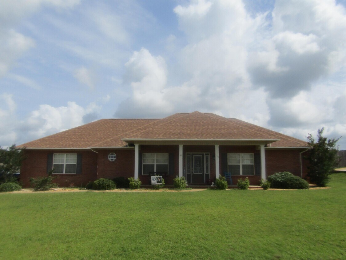Primary Photo - 112 Sagebrush Dr