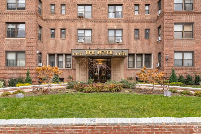 Foto del edificio - 6433 99th St