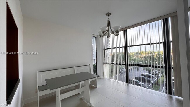 Foto del edificio - 3 br, 2 bath House - 1000 Parkview Dr Apt 415