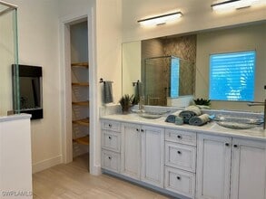 Building Photo - 3721 Sapphire Cv Cir