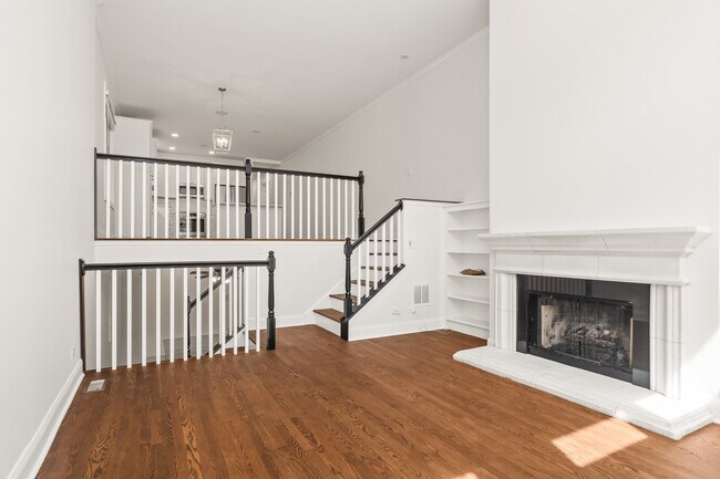 Foto del edificio - 3928 N Greenview Ave