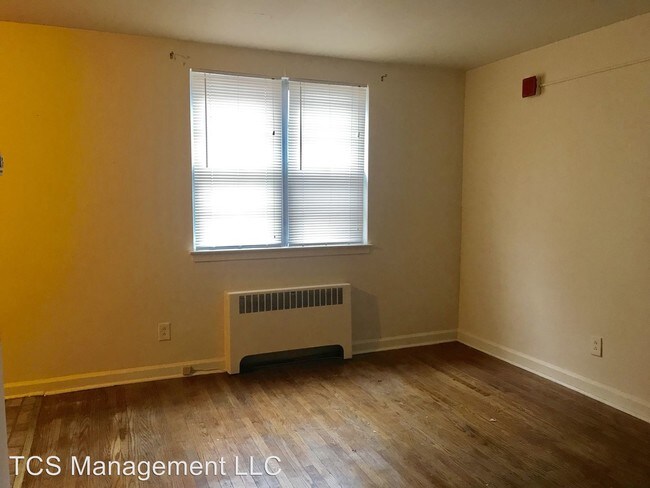 Foto del edificio - 407 E Godfrey Ave