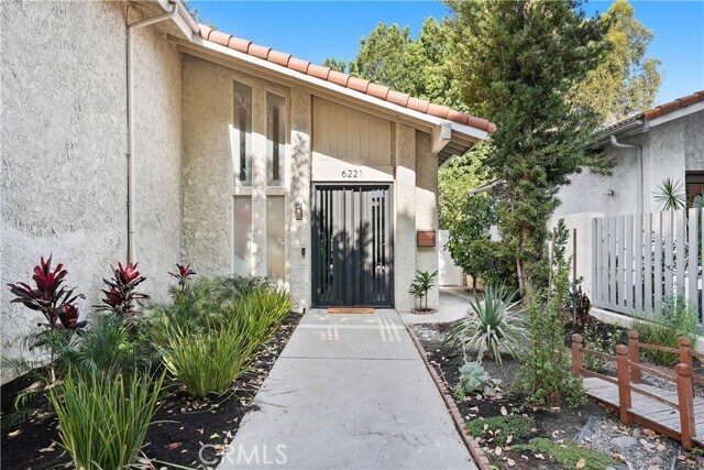 Building Photo - 6221 Mammoth Ave