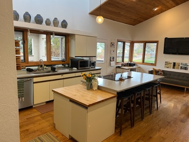 Building Photo - 1176 Columbine Cir