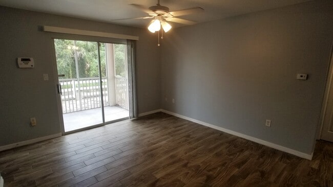 Foto del edificio - Ground Floor 2/2 with Conservation Views for Lease in Brandon, FL