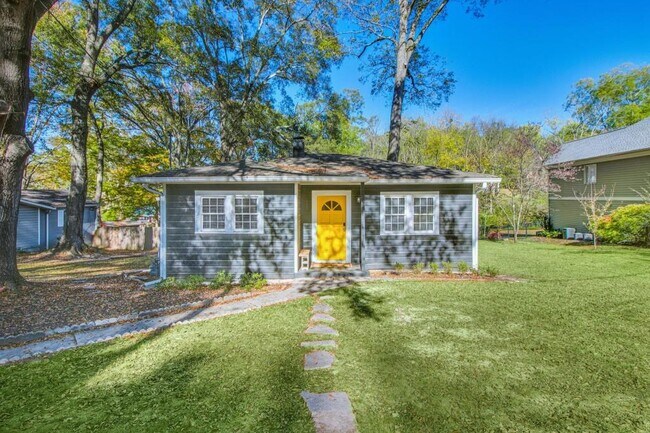 Foto del edificio - 250 Lake Dr