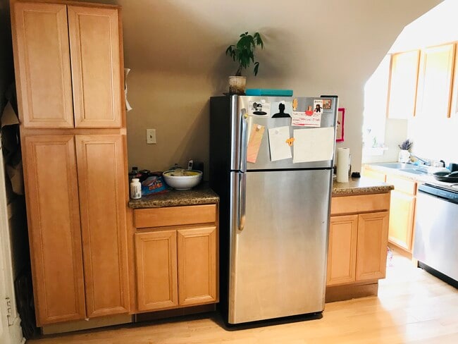 Foto del edificio - 3434 W Drummond Pl