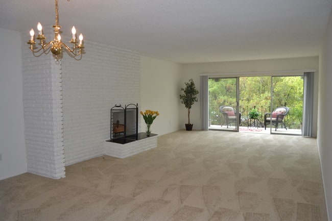 Living Room and Dining Area - The Continental Arcadia