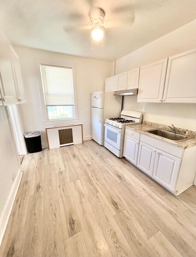 Foto principal - 64 Grand St