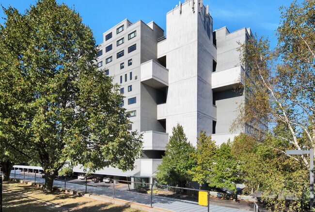 Building Photo - 340 Eastern Promenade