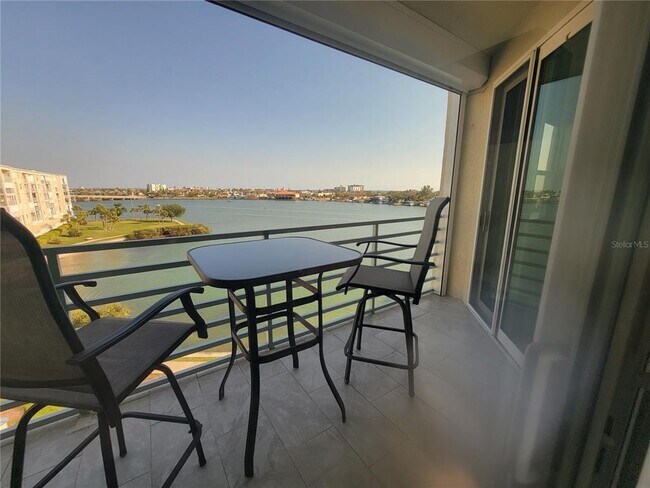 Foto del edificio - 7912 Sailboat Key Blvd S