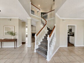Building Photo - 2412 N Mission Cir