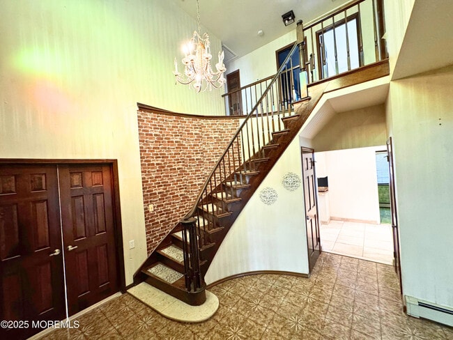 Foto del edificio - 812 N Main St