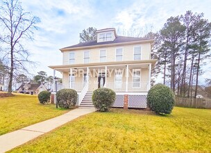 Building Photo - 170 Memory Ln