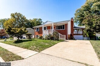 Building Photo - 13714 Gran Deur Dr