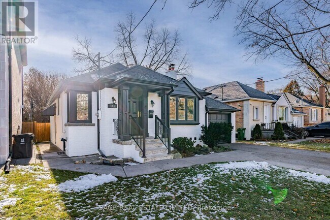 Photo du bâtiment - 131 Meadowvale Dr