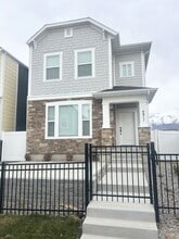 Building Photo - 4811 Pocosin Ct