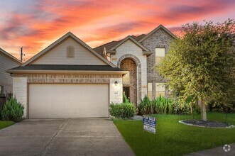 Building Photo - 3715 White Gardenia Ln