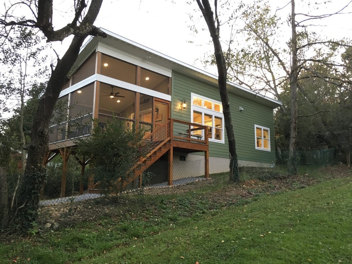 Foto principal - 110 Swannanoa Ave
