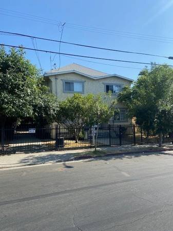 Foto principal - 1492 W 27th St