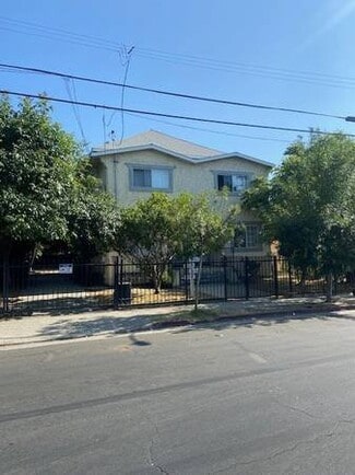 Building Photo - 1492 W 27th St