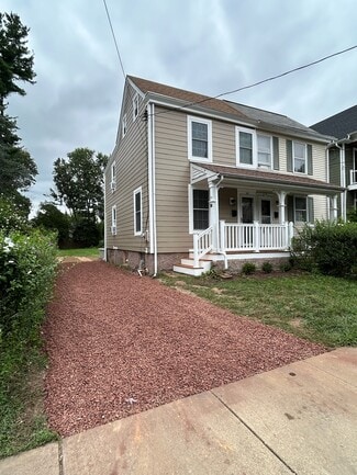 Off street parking - 97 Cottage St