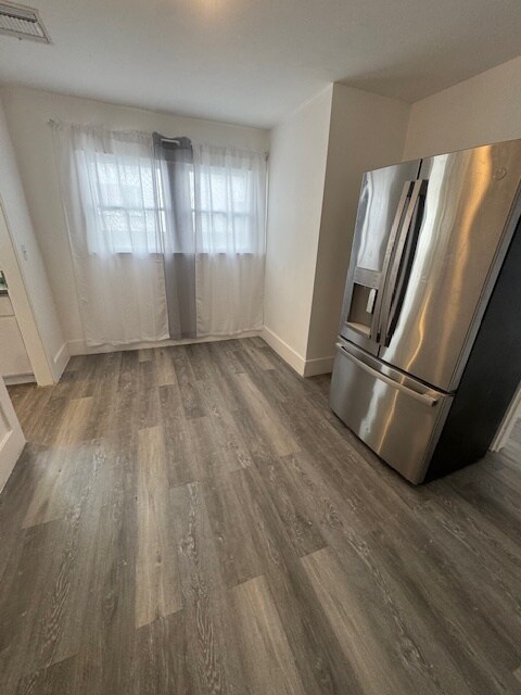 Foto del edificio - 1617 Barry Ave