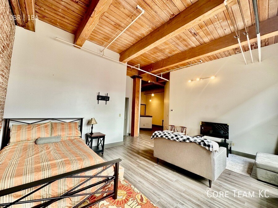 Foto principal - Furnished Soho Loft For Rent!