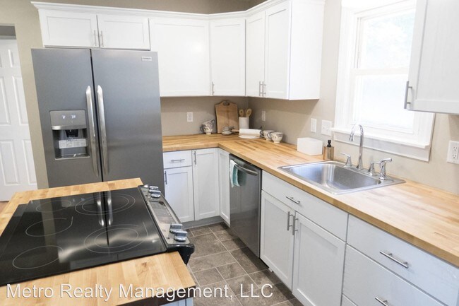 Building Photo - 3 br, 2 bath House - 1240 Apple Tree Lane