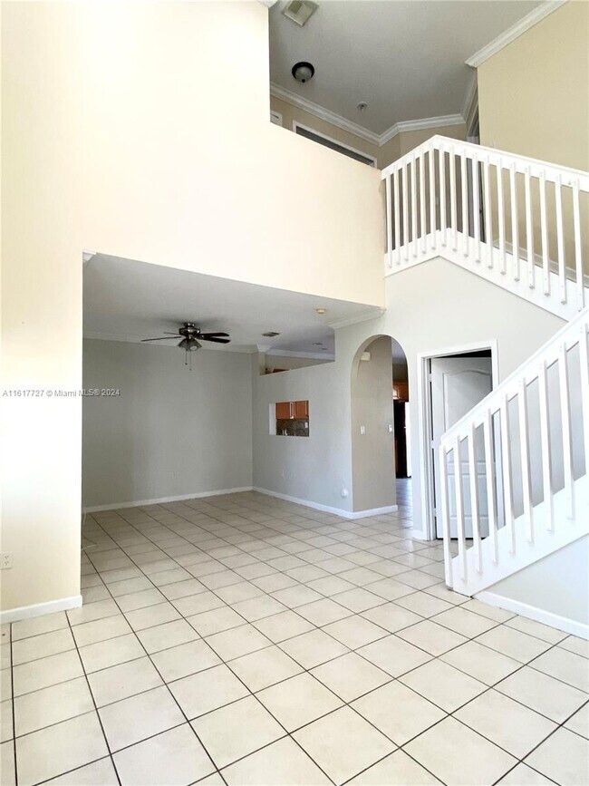 Building Photo - 12854 SW 49th Ct