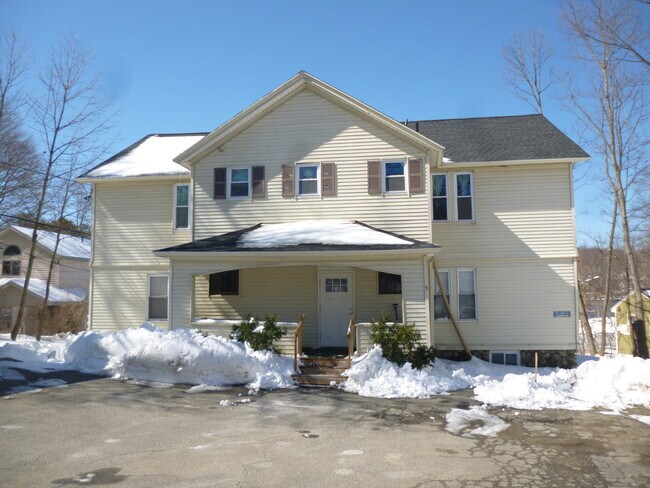 Building Photo - 5 Smith Ln