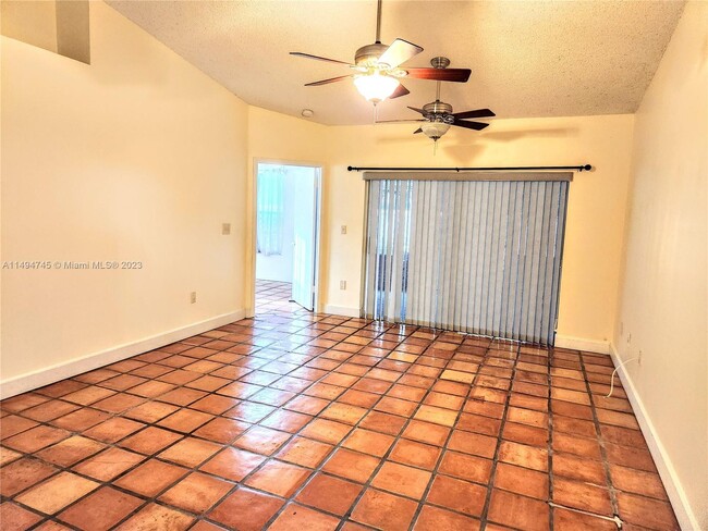 Foto del edificio - 12263 SW 144th Terrace